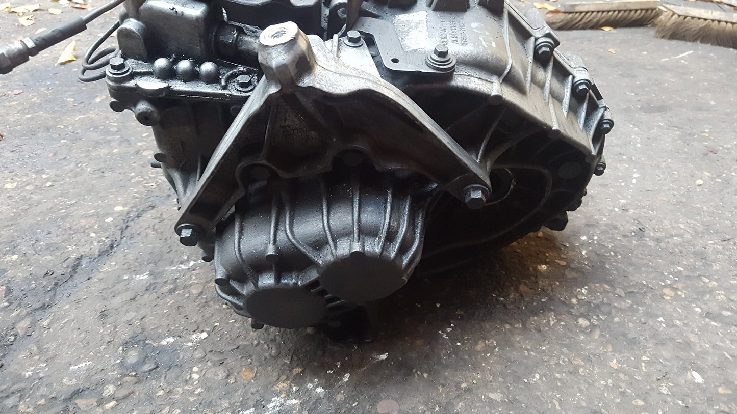 2012 - 2015 Volvo V40  Hatchback Manual Gearbox B66R 7002 AB