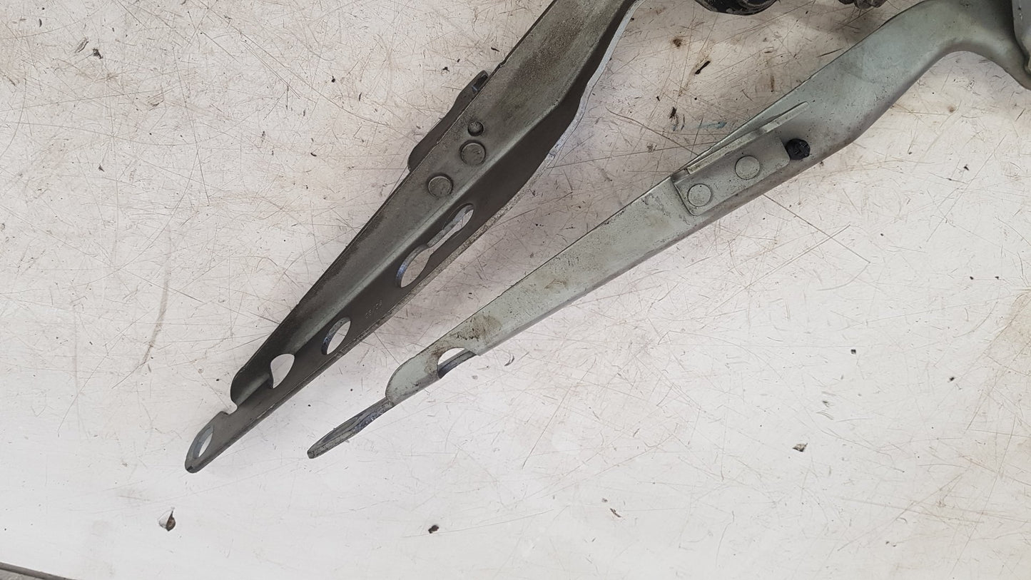 2004 Volvo XC90  Estate Bonnet Hinges (Pair)