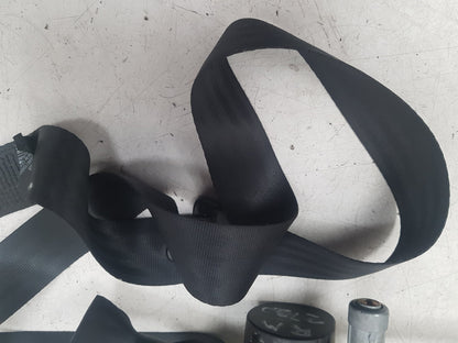 2010 - 2016 Volvo S80  Saloon SEAT BELT - CENTRE REAR 39808363
