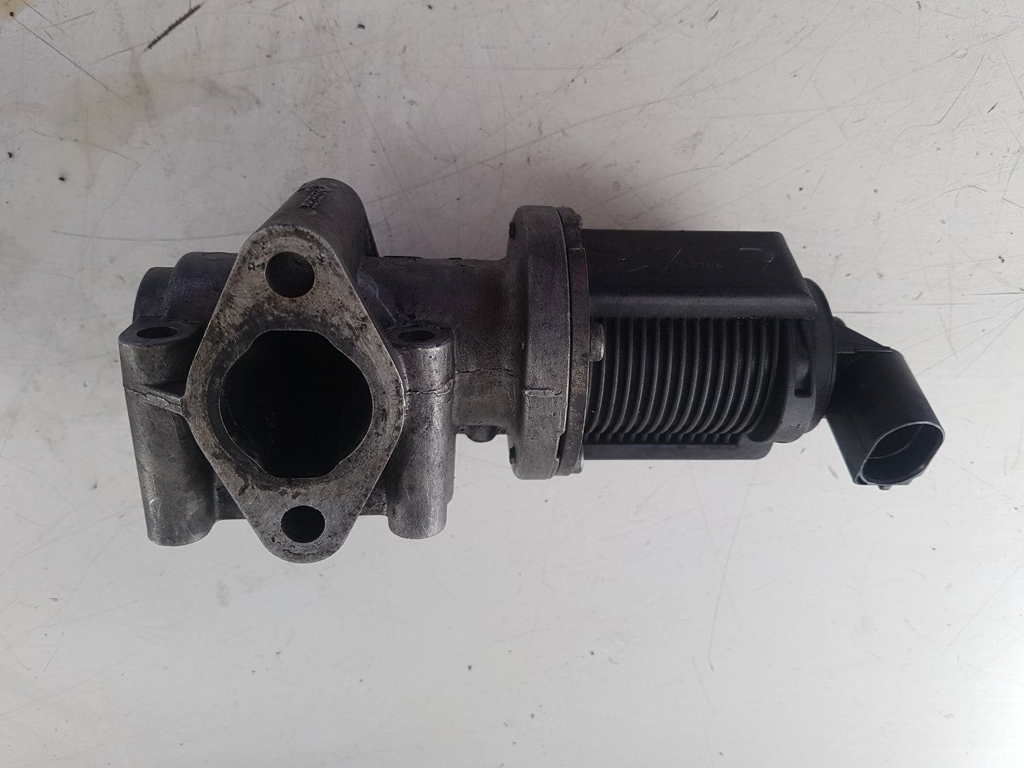 2006 - 2009 Saab 9-5  Estate EGR Valve 55215031