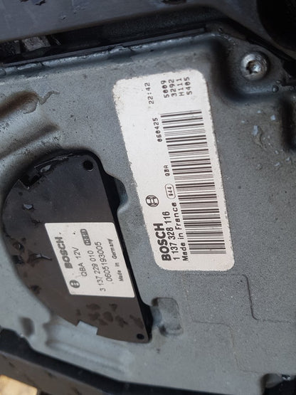 2005 - 2010 Volvo XC90  Estate RADIATOR FAN & COWLING (A/C CAR) 31111543