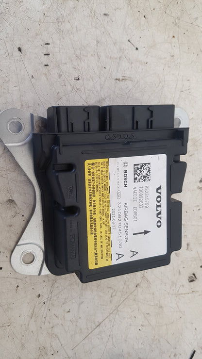 2017 - 2025 Volvo XC40 536 SUV SRS Control Module 32315799