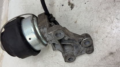 2011 - 2014 Volvo XC90  Estate ENGINE MOUNT (FRONT)