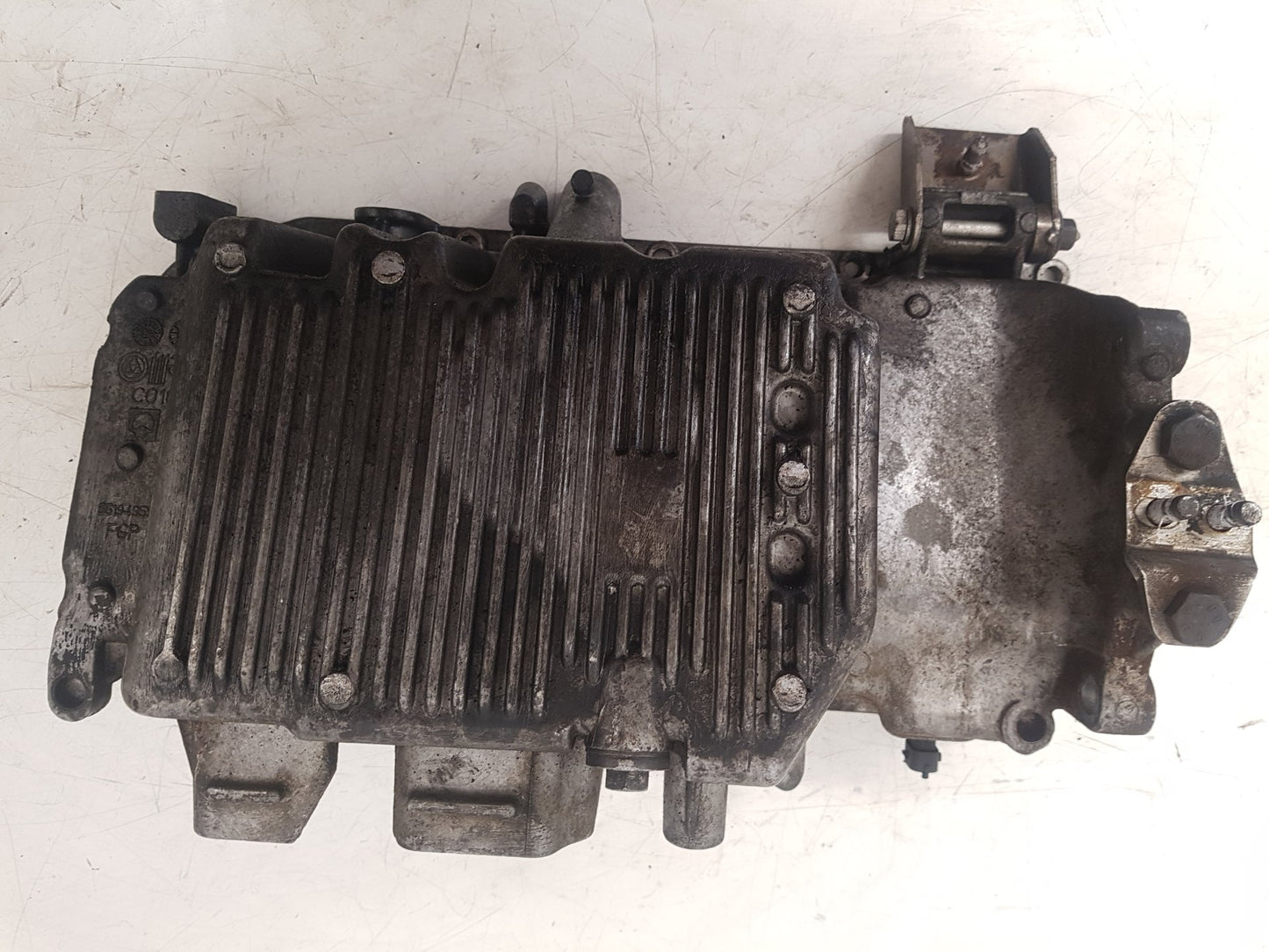 2008 - 2012 Saab 9-3  Convertible Oil Pan/Sump 90400247