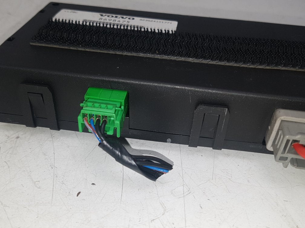 2008 - 2009 Volvo C70  Convertible TOWBAR CONTROL MODULE 8698475