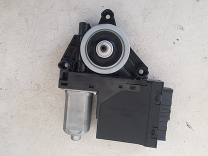 2022  V90 B6 Authorities Awd Mhev E6 4 Dohc  Estate CENTRAL LOCKING MOTOR (FRONT DRIVER SIDE) 10242574