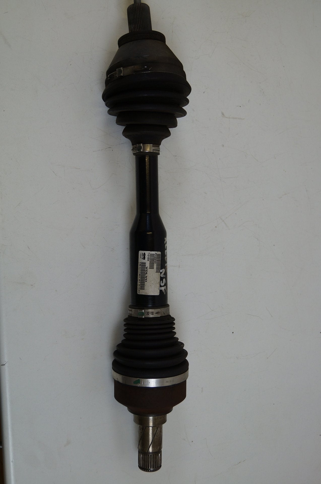 2009 - 2014 Volvo XC60  Estate DRIVESHAFT - PASSENGER FRONT (MANUAL) (ABS) 31325101