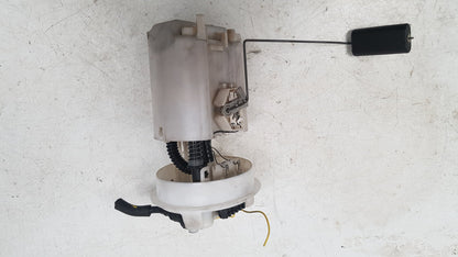 2000 - 2004 Volvo V40  Estate Fuel Sending Unit 30630542