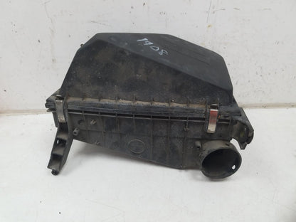 1999 - 2004 Volvo S40  Saloon Air Filter Box