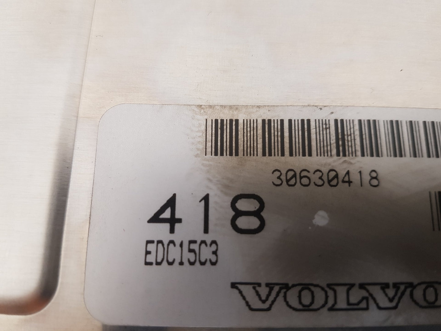 2001 - 2004 Volvo S40  Saloon Engine ECU 30630418