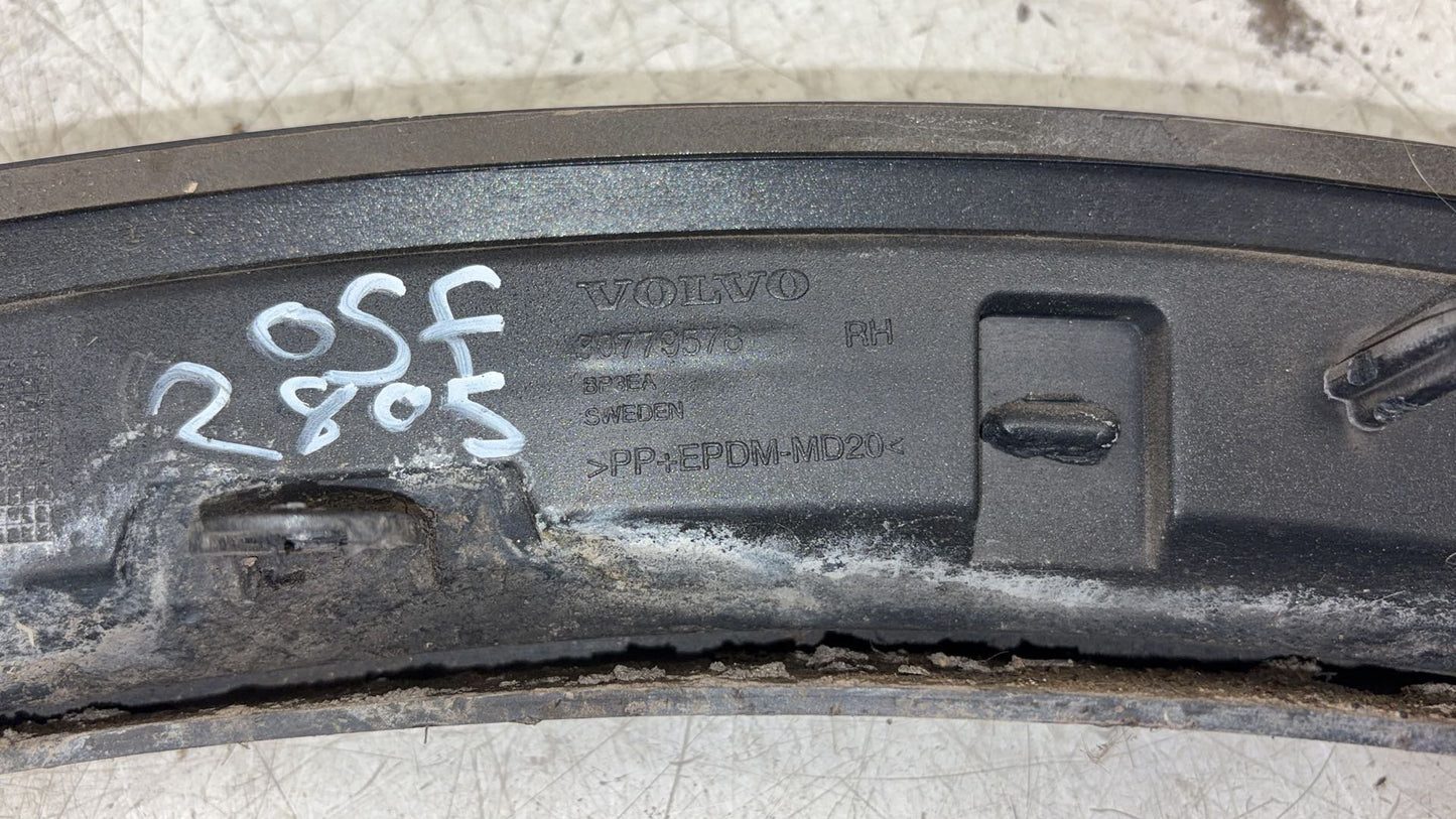 2007 - 2014 Volvo XC90  Estate Right Front Guard Moulding 30779578