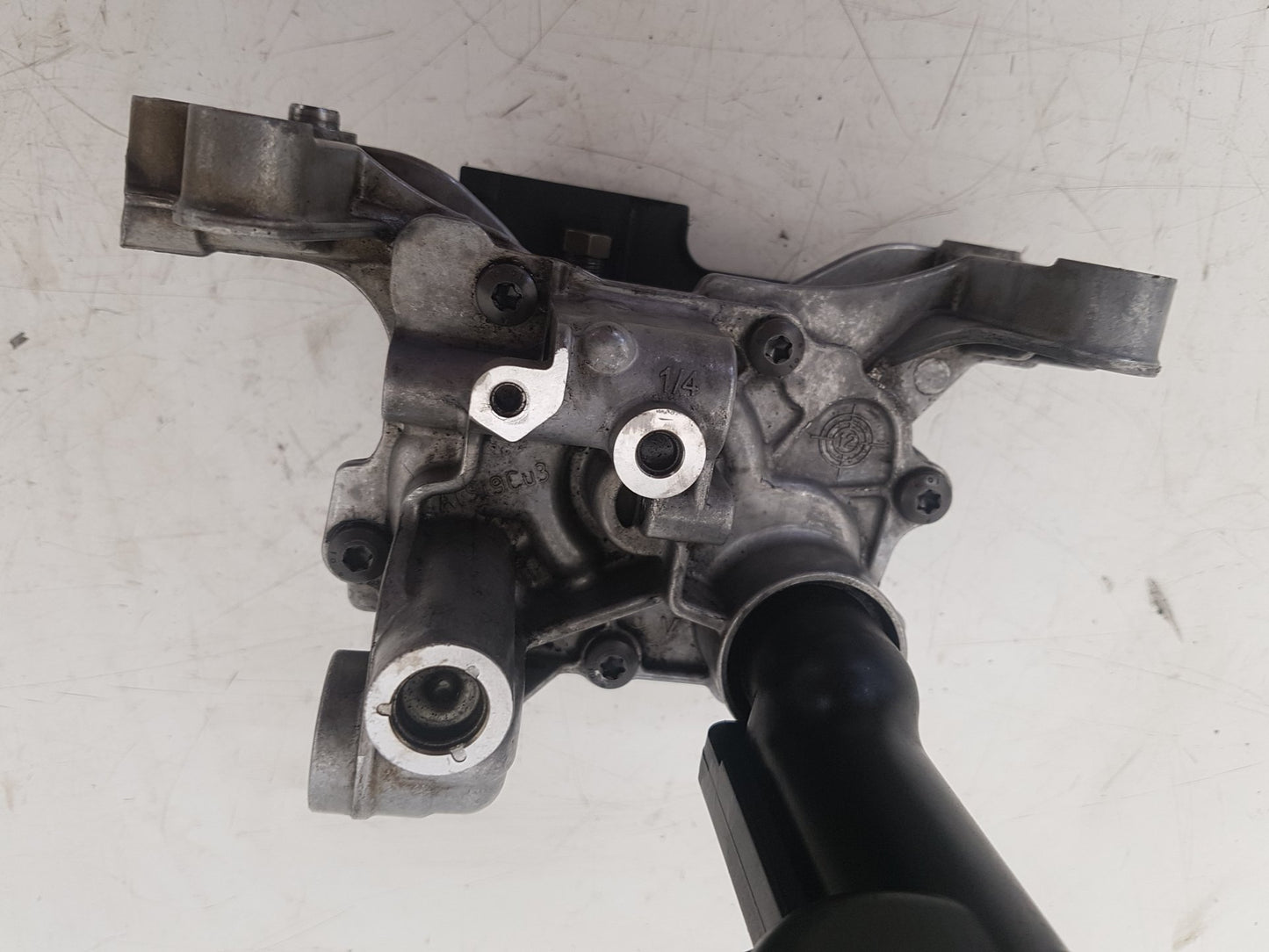 2015 - 2019 Volvo V40 Cross Country  Hatchback Oil Pump 31321050 31670242