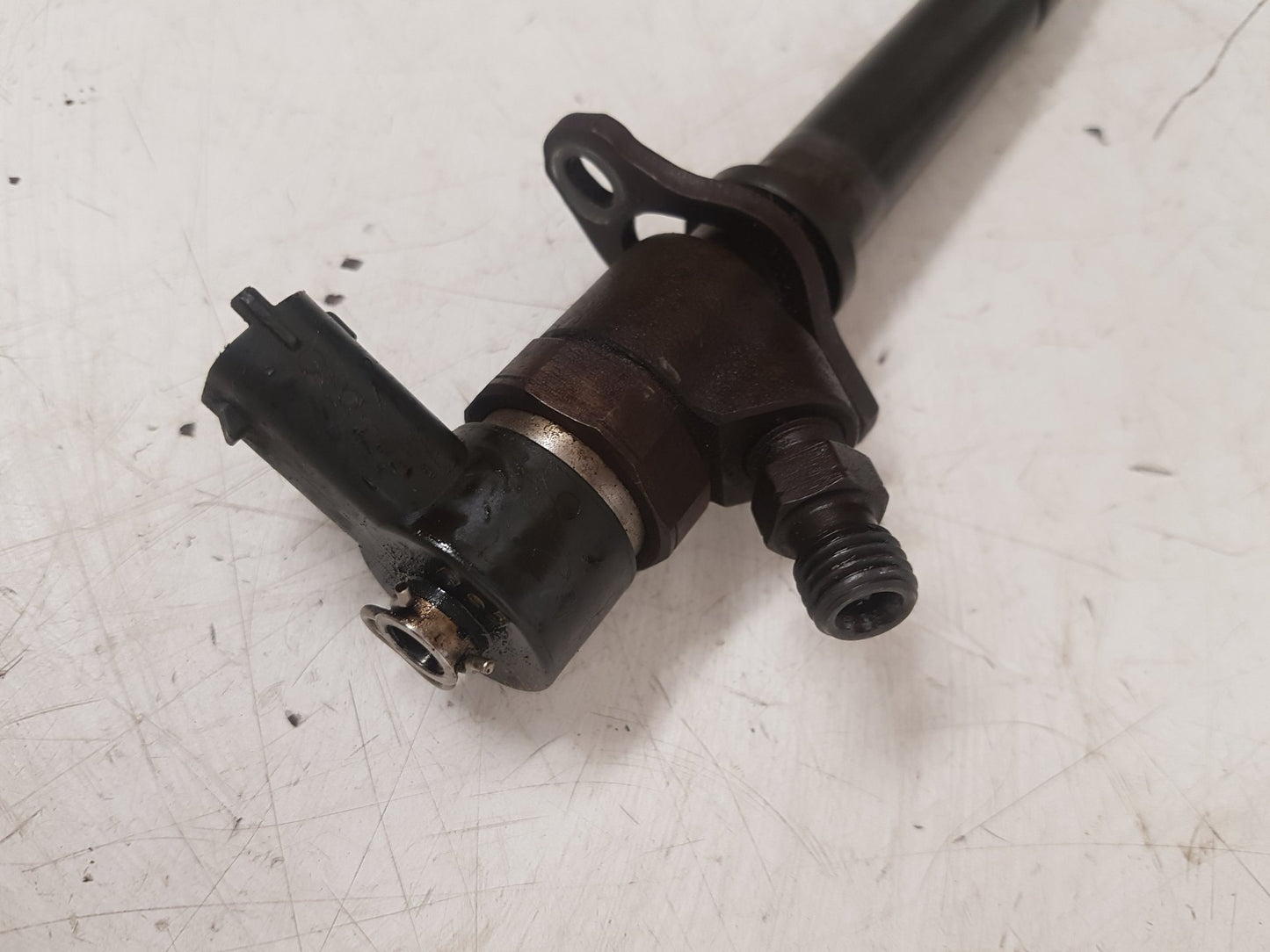 2001 - 2008 Volvo V70  Estate Fuel Injector 8658353