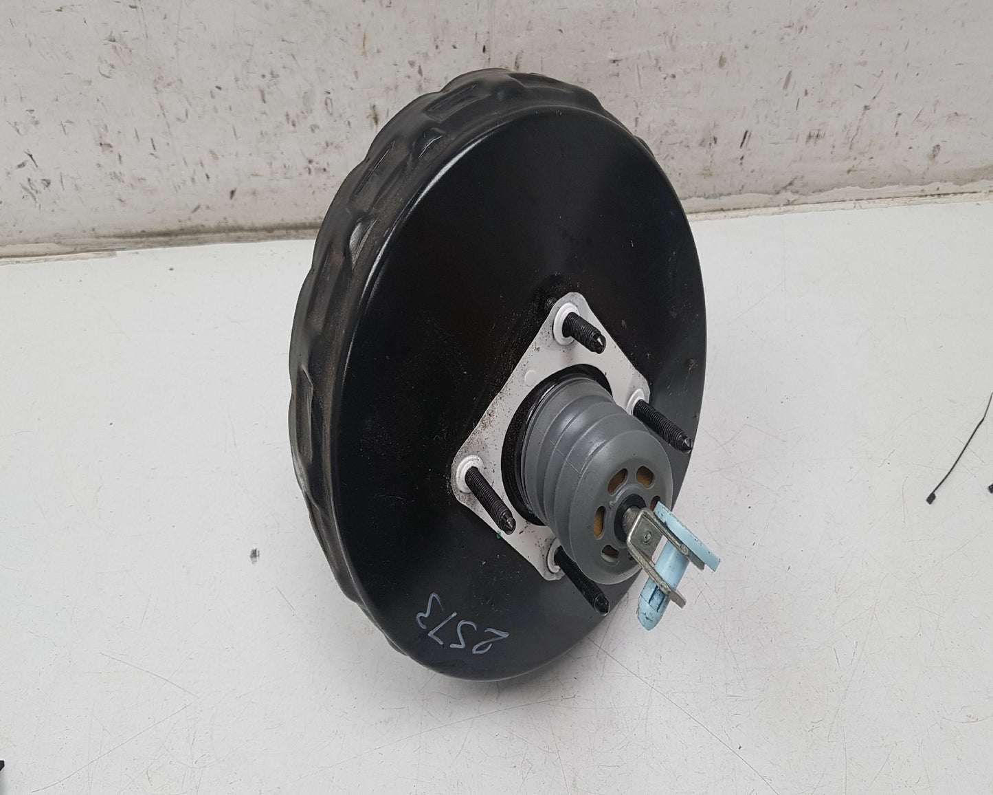 2012 - 2016 Volvo XC70  Estate Brake Booster 31400469