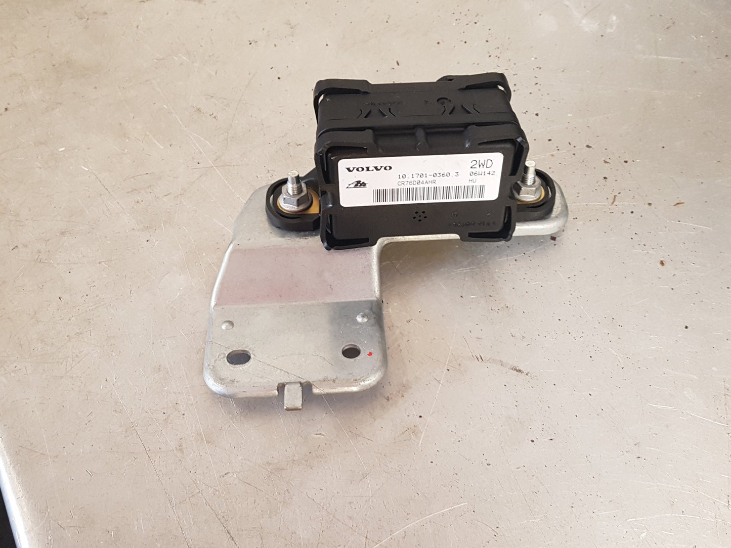 2004 - 2007 Volvo V70  Estate YAW SENSOR 30667843