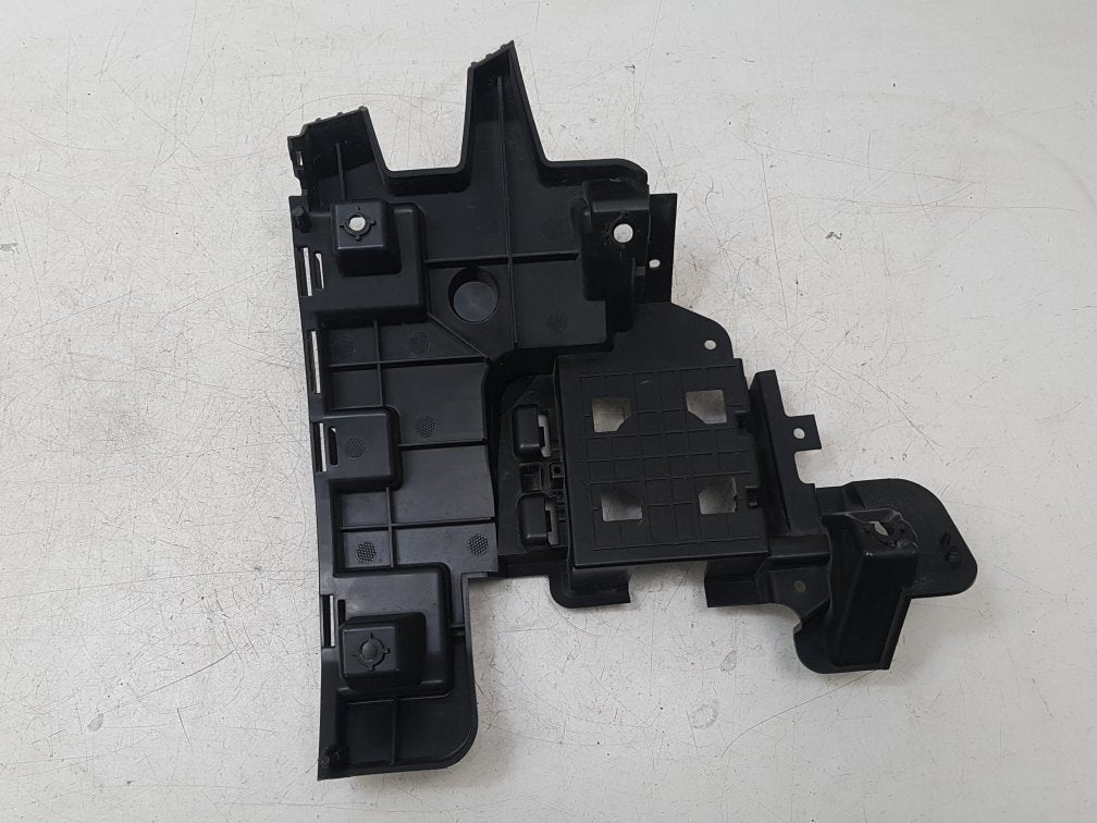 2015 Volvo S60  Saloon BUMPER BRACKET (DRIVERS SIDE REAR) 31323838