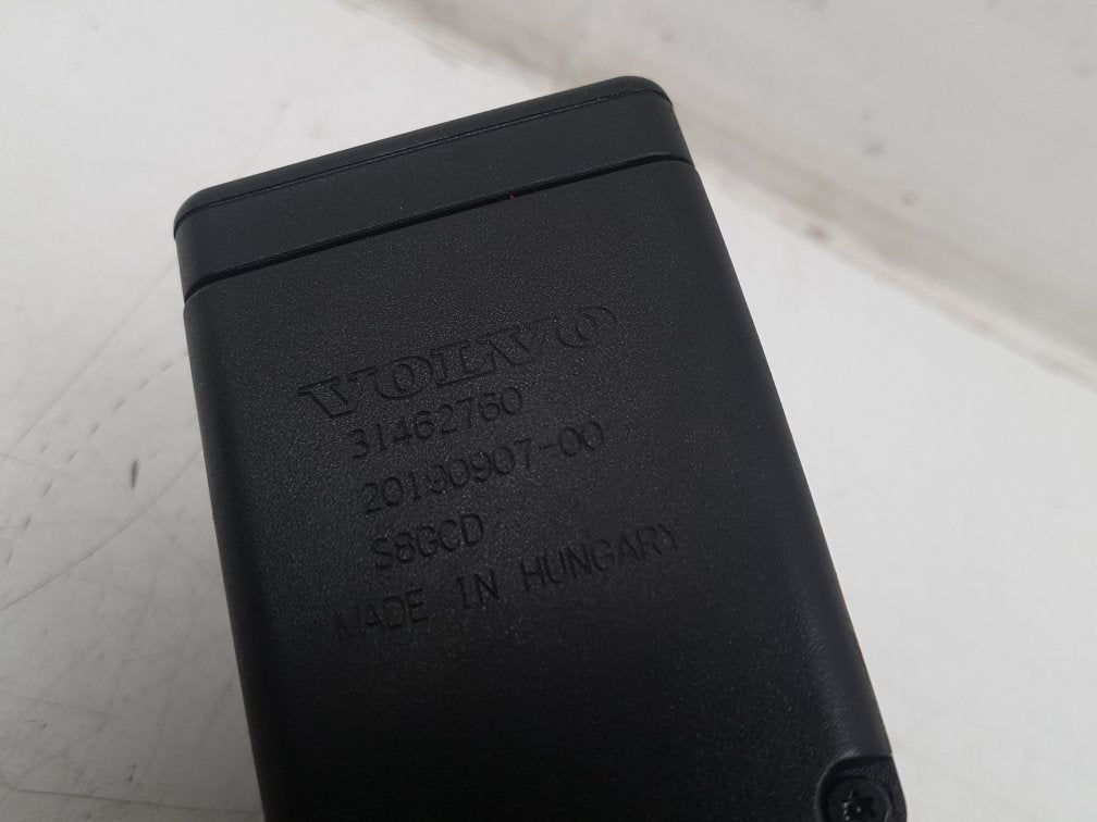 2019 - 2021 Volvo XC40 536 Estate SEAT BELT - CENTRE REAR 31462760