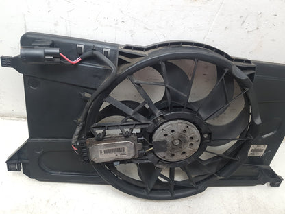 2004 - 2010 Volvo V50  Estate RADIATOR FAN & COWLING (A/C CAR) 3M5H8C607UH