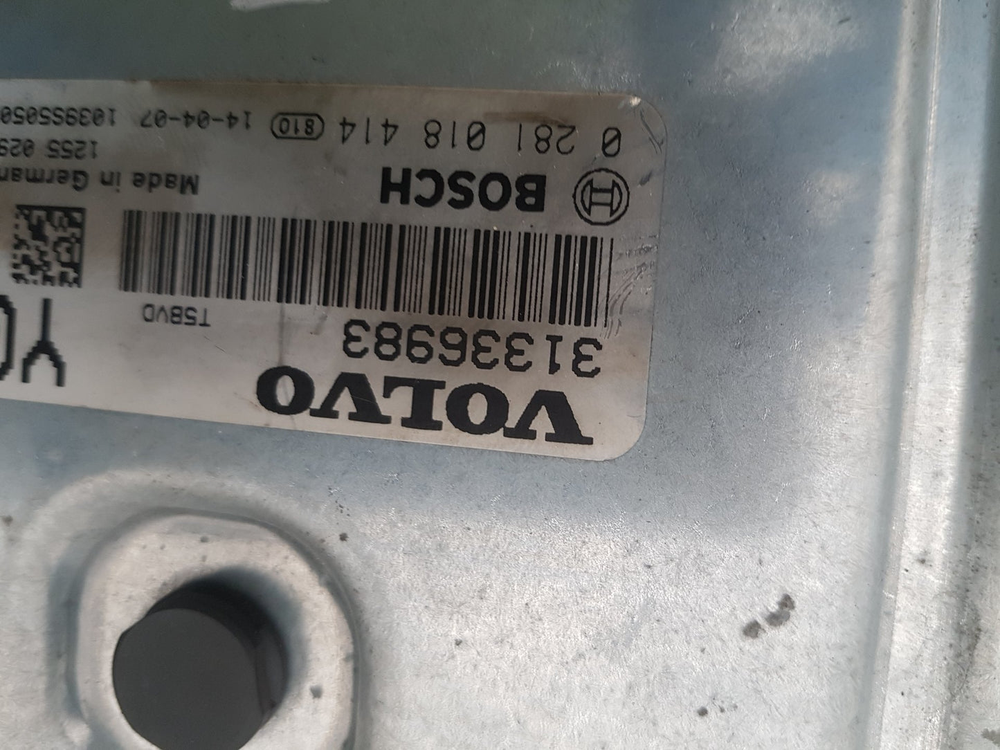 2012 - 2015 Volvo V40  Hatchback Engine ECU 31336983