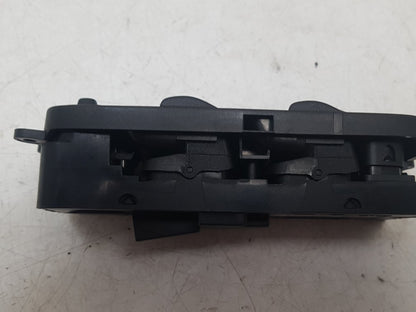 2004 - 2010 Volvo V50   Estate Right Front Window Switch 30773210