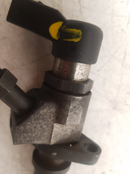 2006 - 2010 Volvo C70   Fuel Injector 9657144580