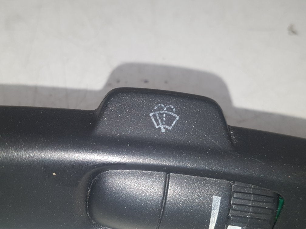 2004 - 2012 Volvo S40  Saloon Wiper Switch 8637376