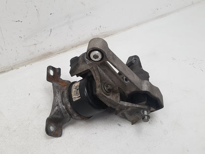 2010 - 2015 Volvo V70  Estate Right Engine Mount 30671245