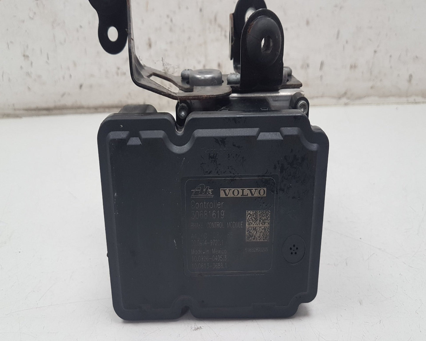 2007 - 2016 Volvo V70   ABS Pump/Modulator 30681619
