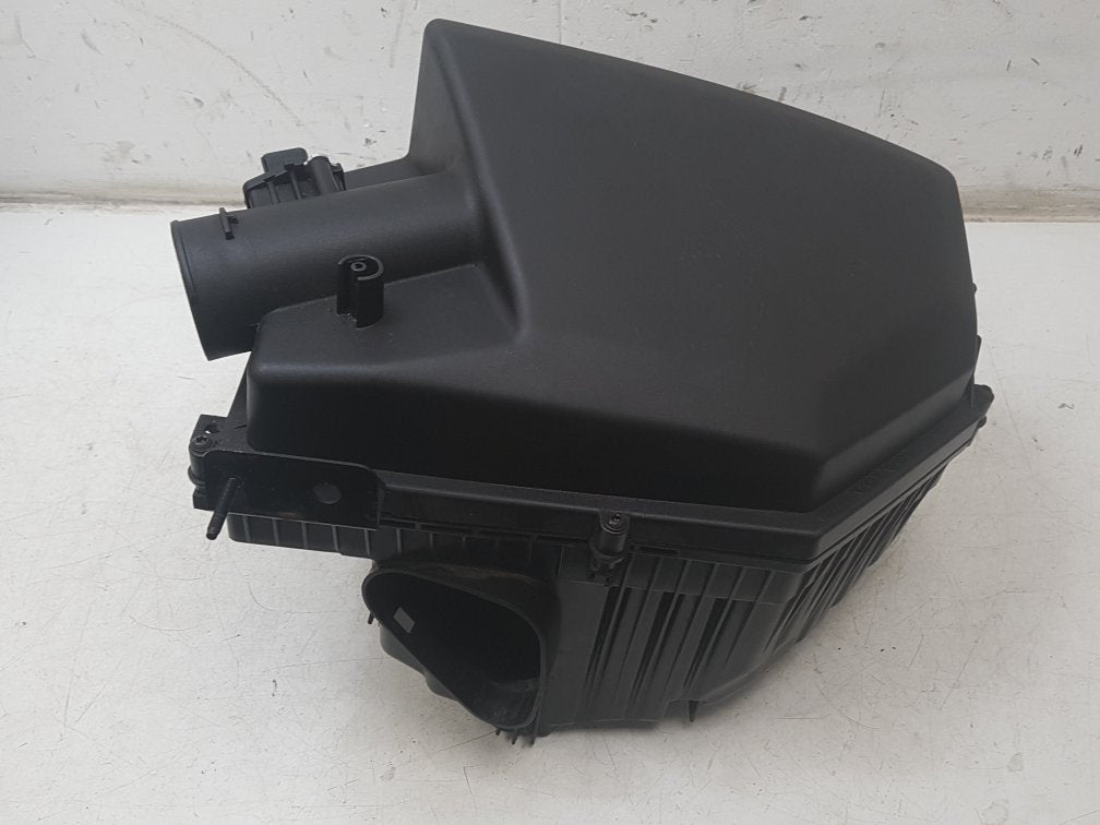 2015 Volvo S60  Saloon Air Filter Box 2991844