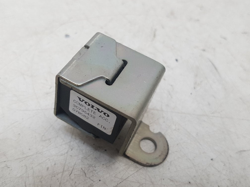 2004 - 2007 Volvo XC70  Estate ACCELEROMETER 30795432