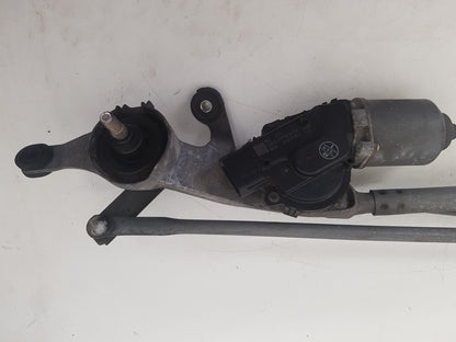 2010 - 2012 Saab 9-5  Saloon Saab 9-5 Vector Front Wiper Motor & Linkage 13240559 2010-2012 13240559