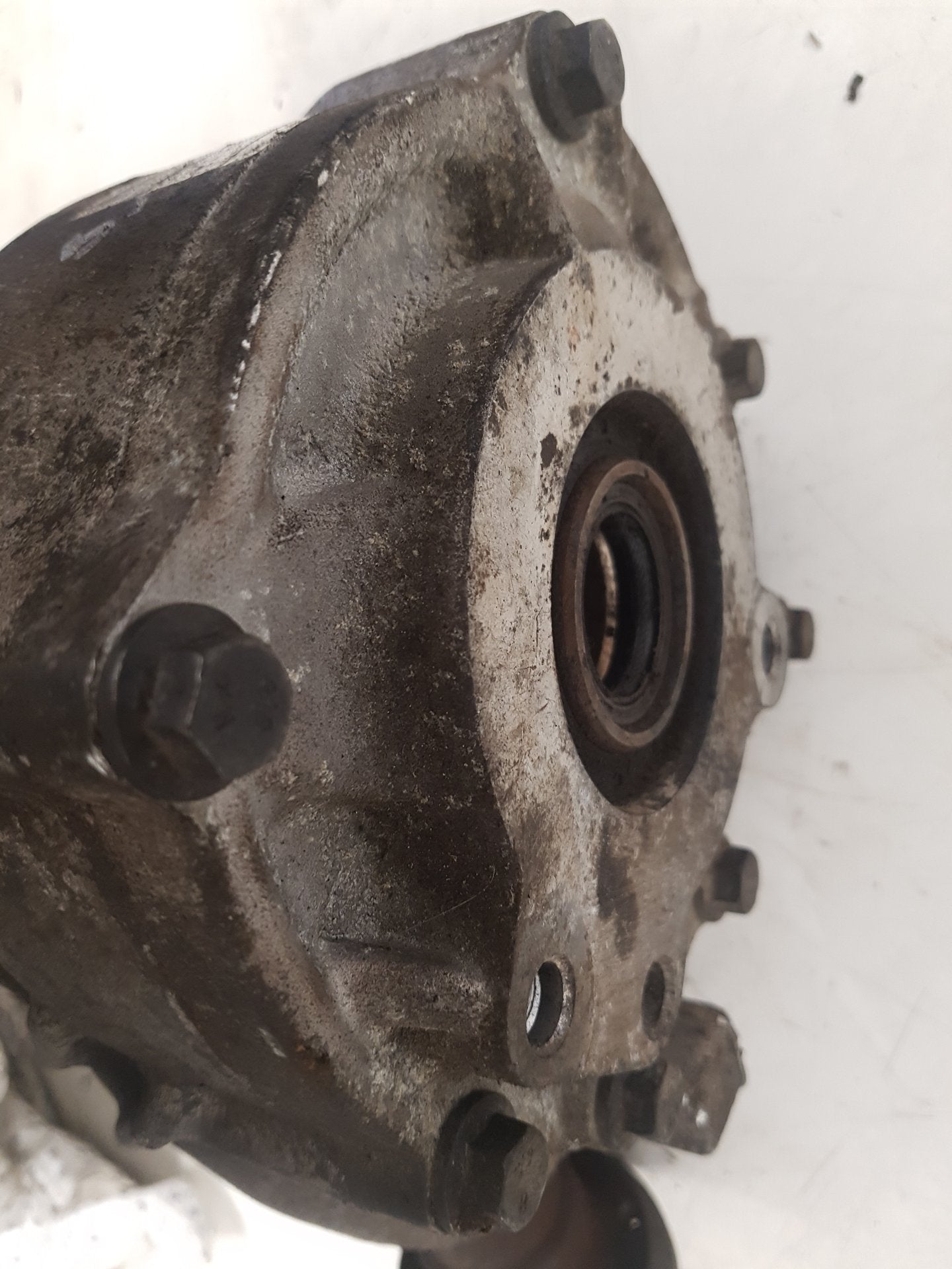 2000 - 2007 Volvo XC70  Estate Front Differential Assembly 30700016