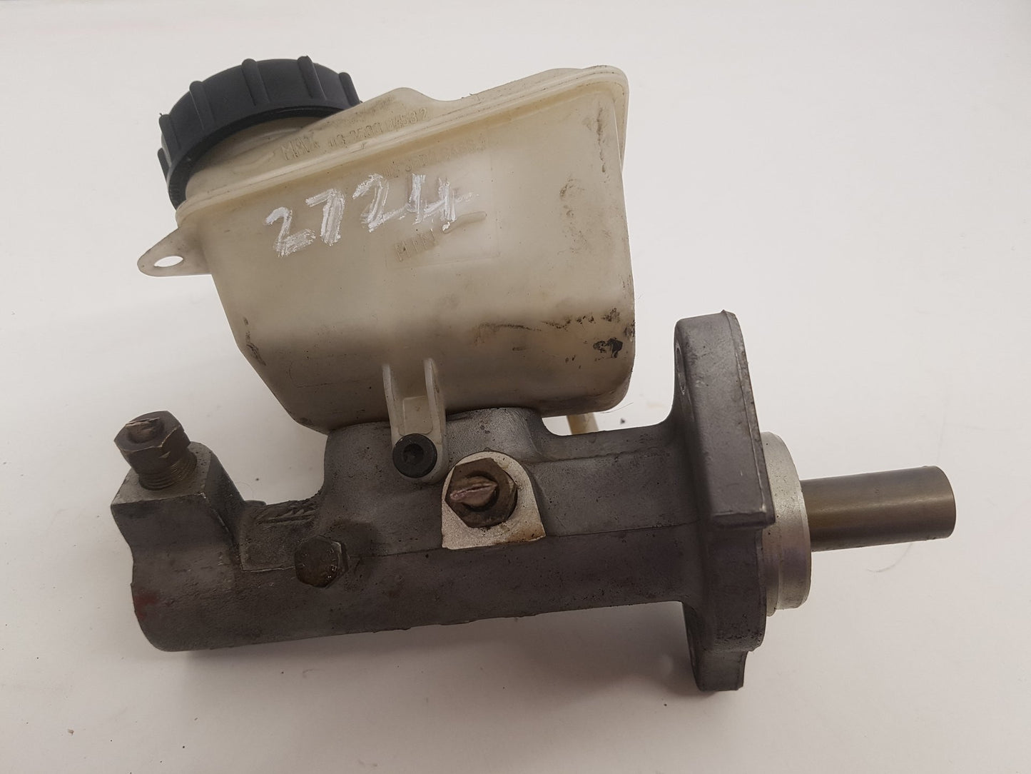 2005 - 2008 Volvo V70  Estate Brake Master Cylinder 8646008