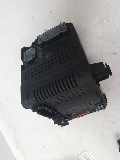 2000 - 2007 Volvo XC70  Estate CENTRAL ELECTRONIC MODULE (CEM) 30765646
