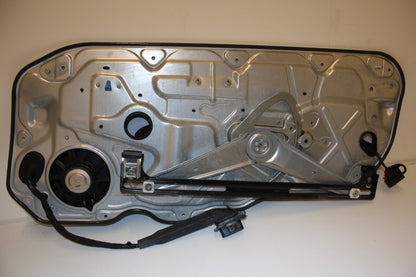 2007 - 2015 Volvo C30   WINDOW REGULATOR/MECH ELECTRIC  (FRONT PASSENGER SIDE) 8679978