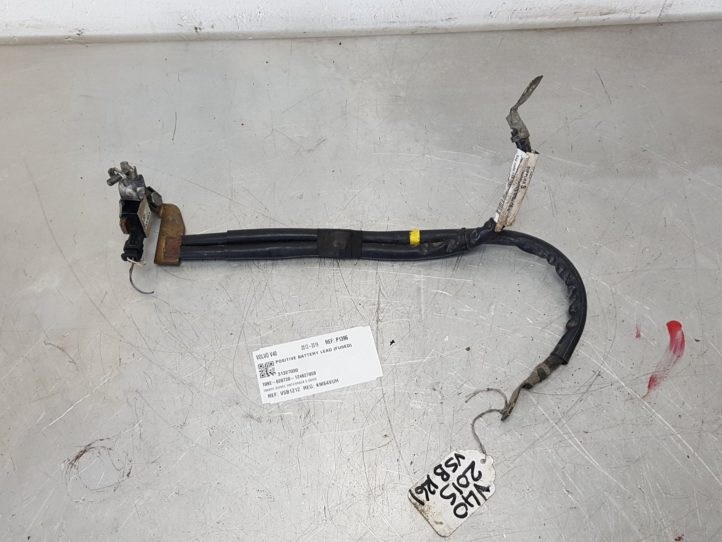 2013 - 2019 Volvo V40  Hatchback BATTERY LEAD (GROUND) 31327030