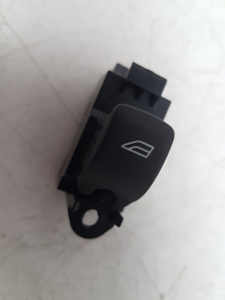 2012 - 2016 Volvo V40  Hatchback Left Rear Window Switch 31394840