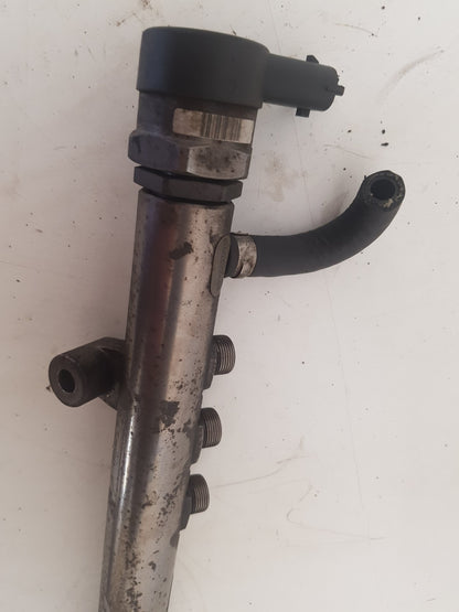 2009 - 2013 Volvo V60  Estate Injection Rail 0445215025