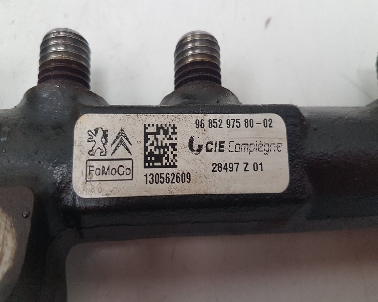 2012 - 2017 Volvo V40  Hatchback Injection Rail 968529758002