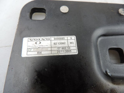 2006 - 2014 Volvo C70  Convertible LOCK BRACE RIGHT