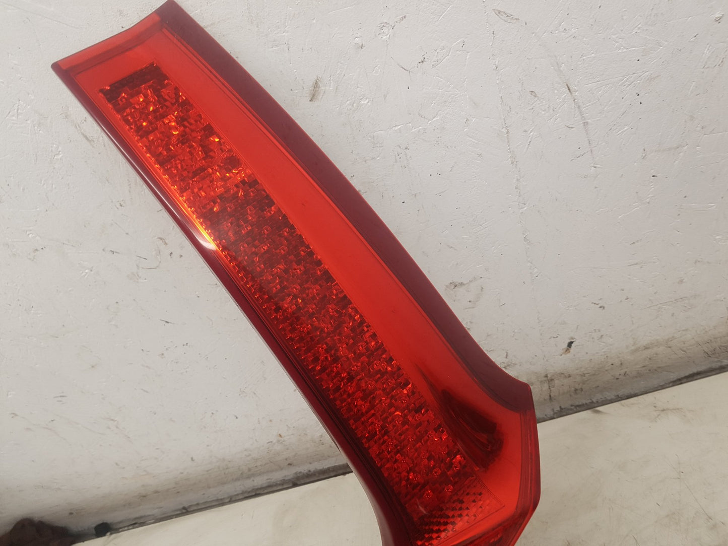 2007 - 2013 Volvo V70  Estate Right Taillight 31395068
