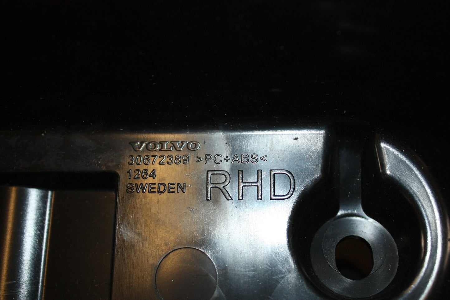 2006 - 2011 Volvo S80   Dash Assembly