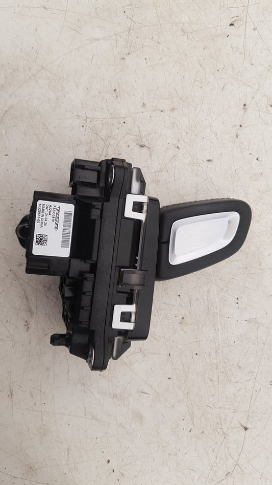 2017 - 2025 Volvo XC40 536 SUV Gear Stick/Shifter