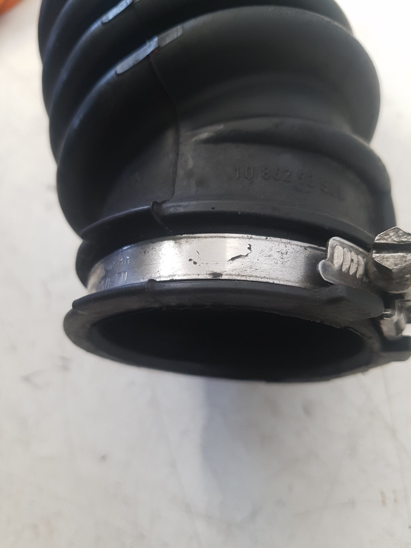 2012 Volvo S60  Saloon AIR FLOW PIPE BG91-9C623-FA