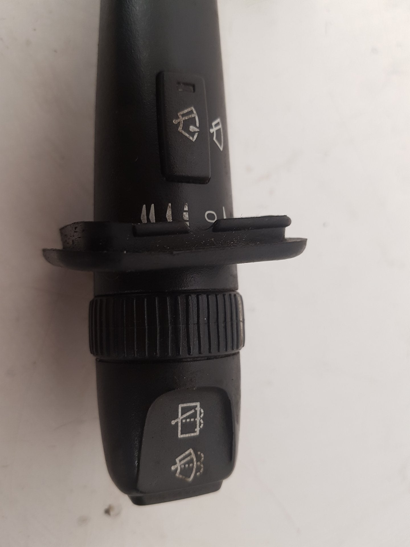 2000 - 2007 Volvo V70  Estate Wiper Switch 30768101