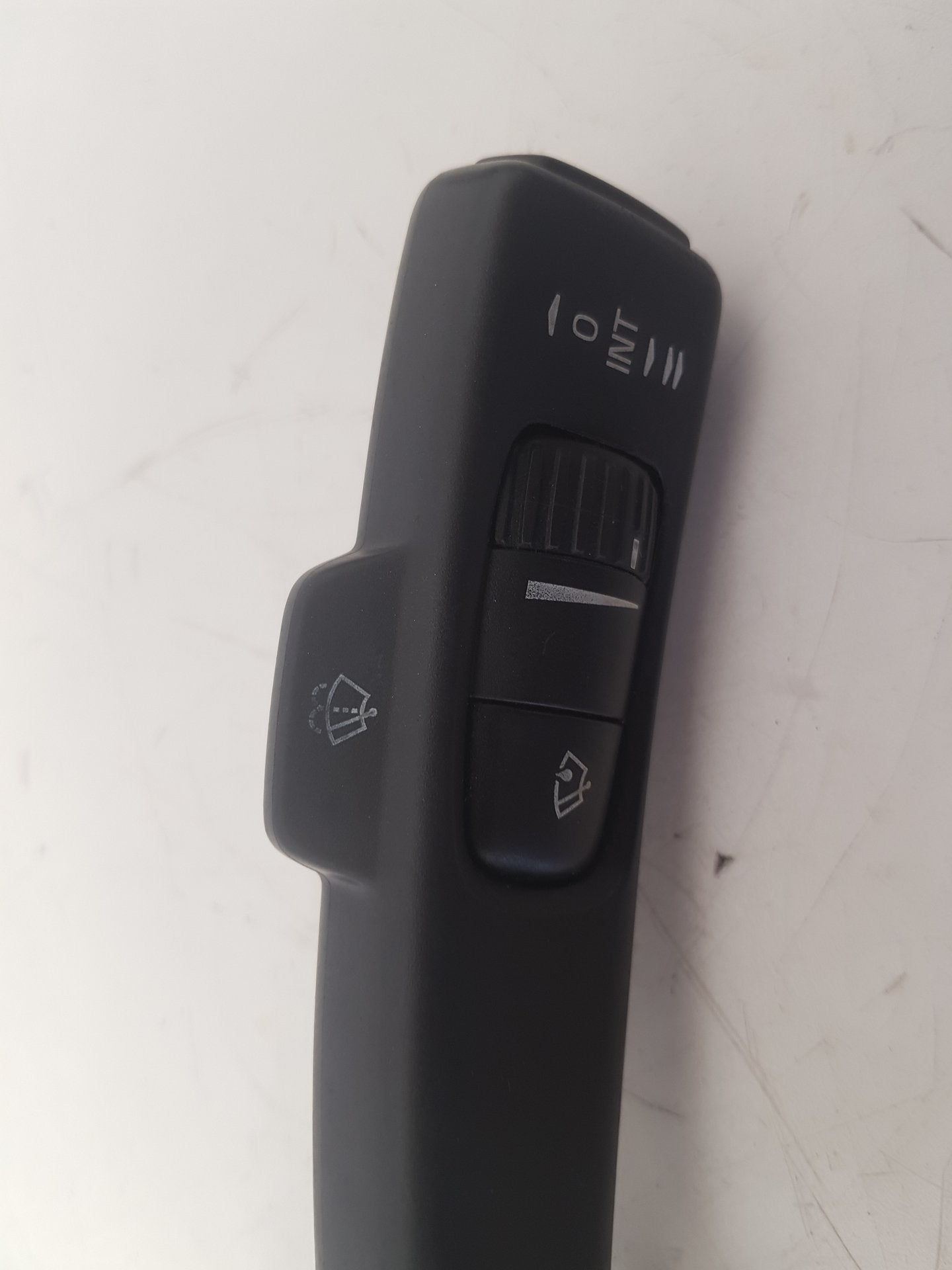 2007 - 2013 Volvo C70  Convertible Wiper Switch 17D770