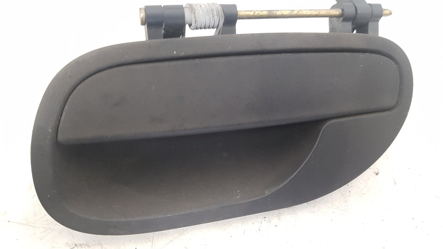 2000 - 2004 Volvo V40  Estate DOOR HANDLE - EXTERIOR (FRONT PASSENGER SIDE)