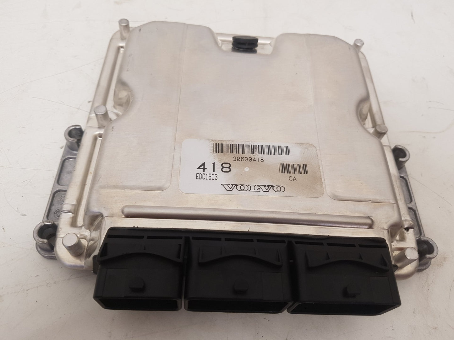 2001 - 2004 Volvo S40  Saloon Engine ECU 30630418