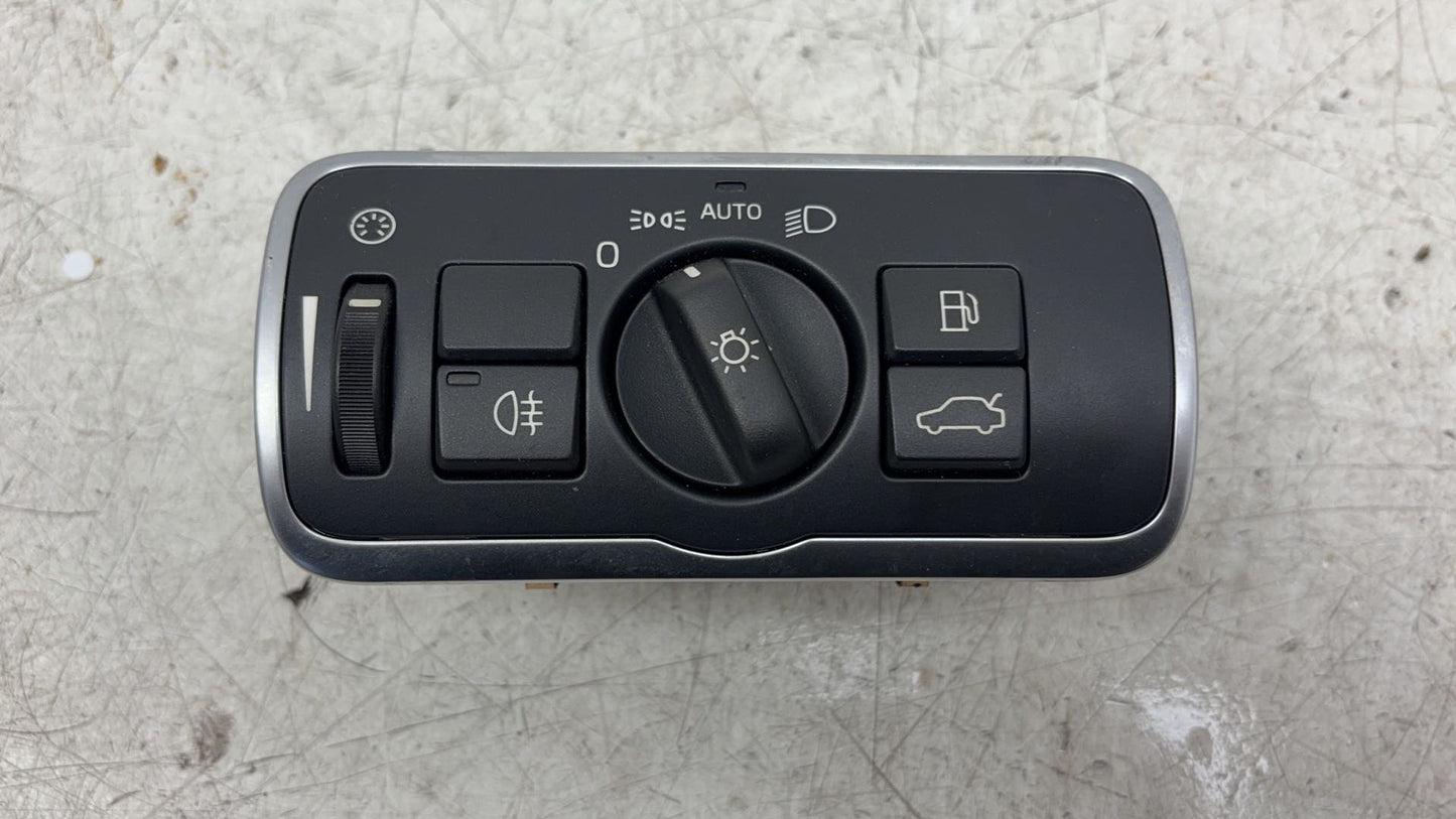 2009 - 2017 Volvo XC60 I 156 Estate Headlight Switch 31443839