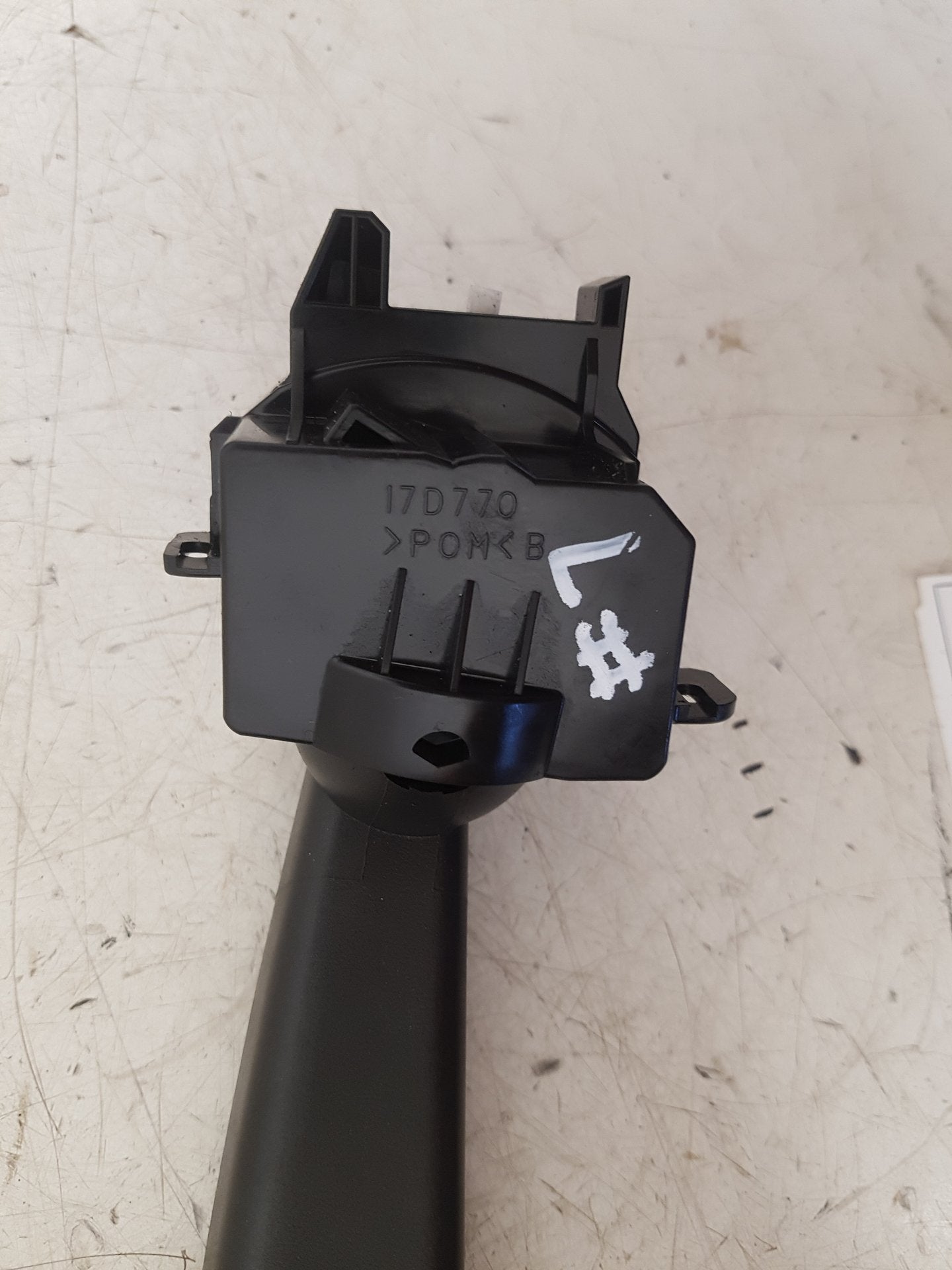 2019 - 2024 Volvo XC40 536 Estate Wiper Switch 17D770, 8682869